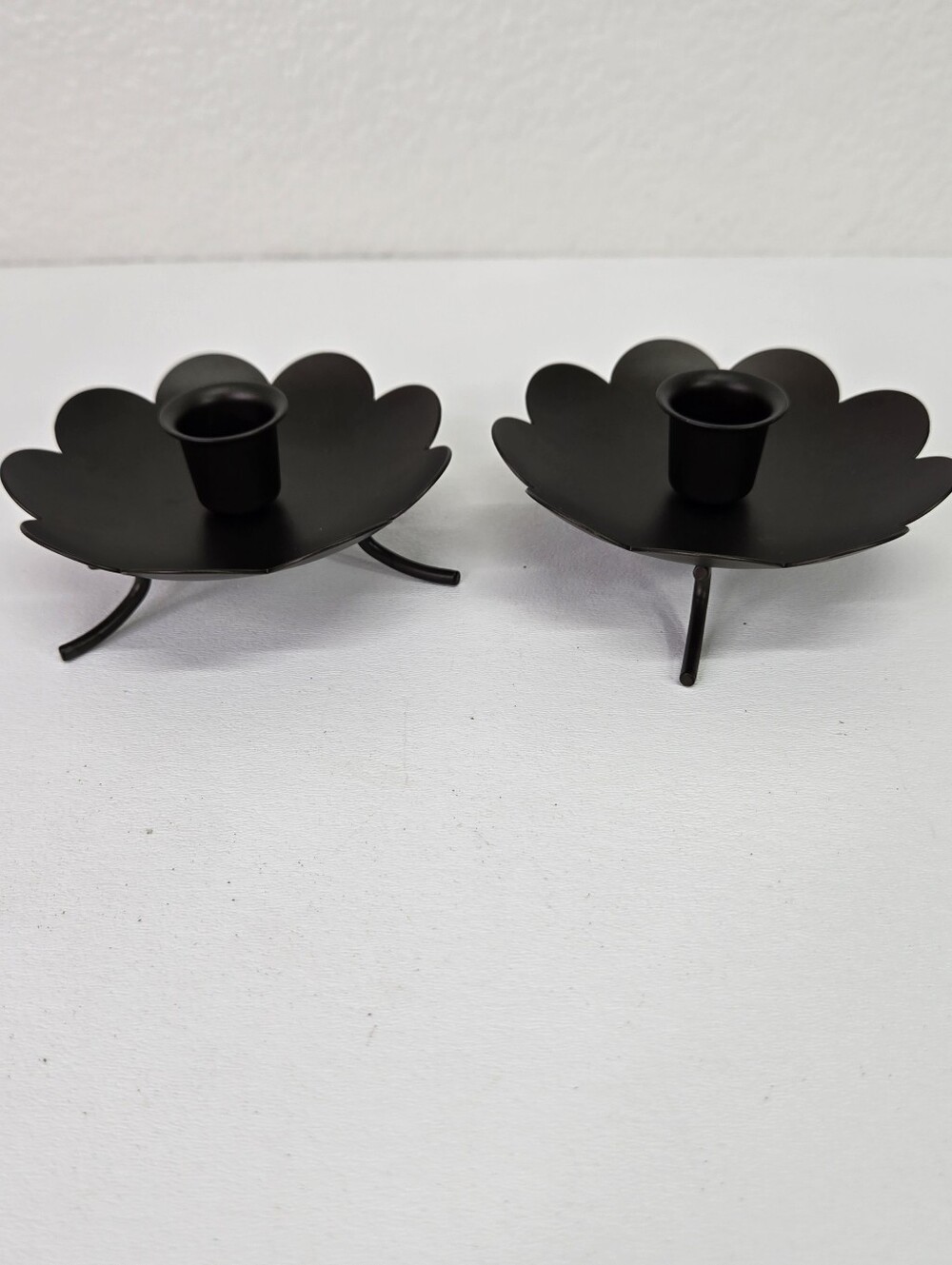PartyLite Black Metal Scallop Flower Taper Candle Holders Creative Capers Set 2 - Picture 16 of 16